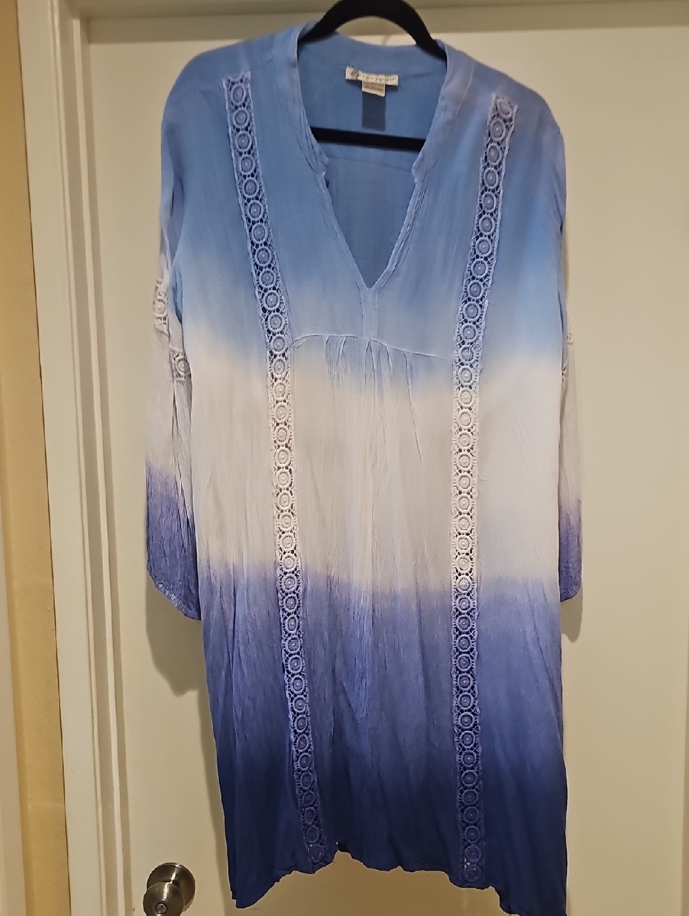 Lightweight Blue Ombre Tunic with Lace Trim